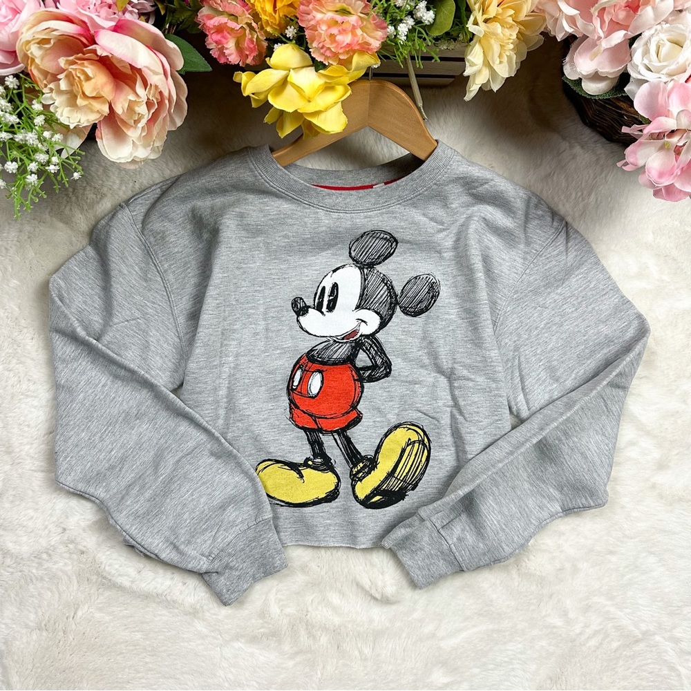 Disney Mickey Mouse Gray Fleece Crewneck Size Medium